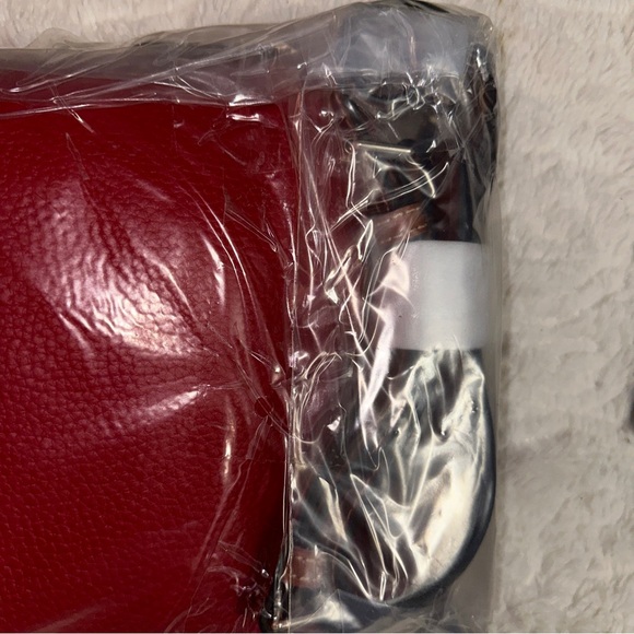 Brand New Pebble Leather RED call Scotty, Dooney, and Bourke Nag - Picture 10 of 10